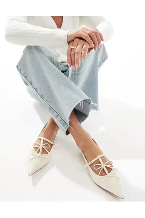 Stradivarius Bow detail pointed flat shoe in