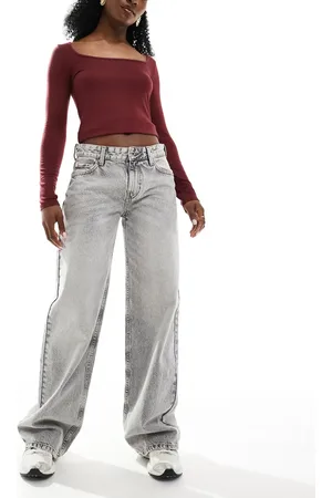 Bershka Baggy straight leg jeans in washed