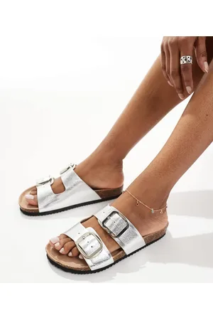 New Look Double strap sandal with buckles in