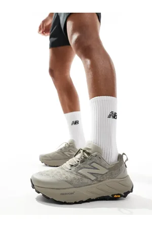 New Balance Hier running trainers in