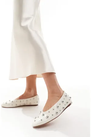 Stradivarius Studded ballet flat in ecru