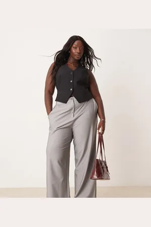 ASOS ASOS DESIGN Curve tailored relaxed straight leg trousers in