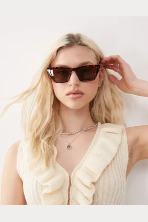 Monki Oversized cat eye sunglasses in tortoise