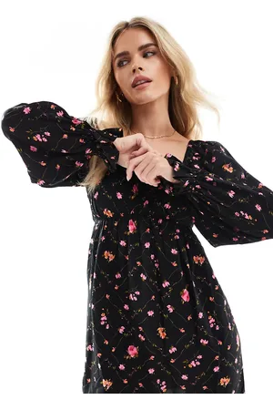Miss Selfridge Long sleeve mini tea dress in ditsy floral print