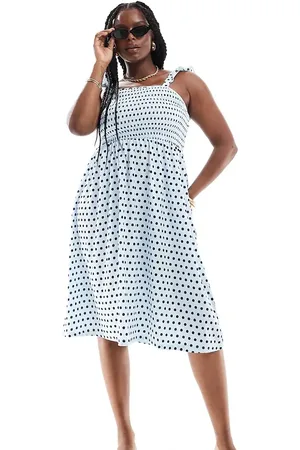 Pieces® Pieces Curve textured jersey frill strap maxi dress in spot print
