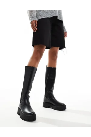 Stradivarius Riding boot in with elastic side