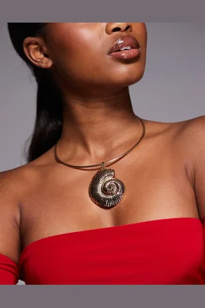 South Beach Torque choker necklace with shell pendant in