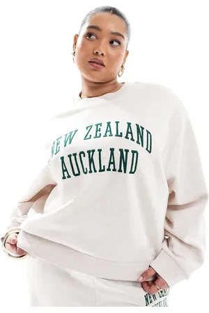 ASOS ASOS DESIGN Curve embroidered Auckland graphic sweat in oatmeal marl