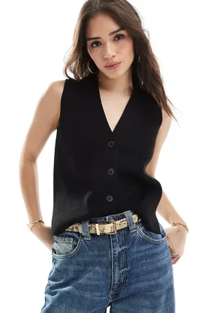 New Look Button down knitted waistcoat in