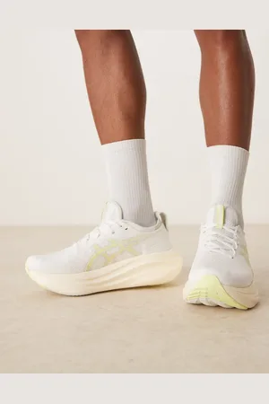 Asics Gel-Nimbus 27 running trainers in and huddle yellow