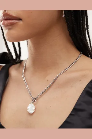 petit moments Jade pearl pendant t-bar necklace in