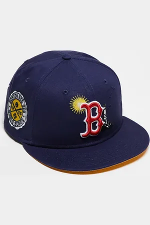 New Era Boston Red Sox 9fifty cap with embroidered detail in