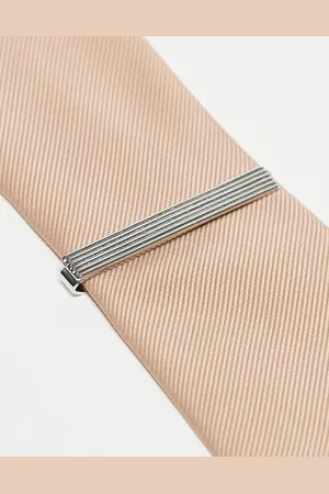 ASOS Tie bar with ribbed detail in tone