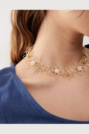 Reclaimed Wire flower necklace in