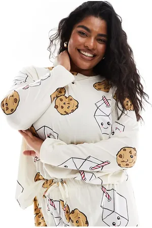 ASOS ASOS DESIGN Curve cookies and milk long sleeve top & trouser pyjama set in cream