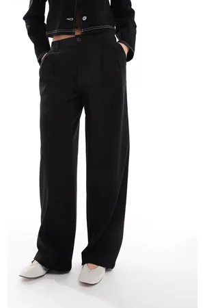 Bershka Pleated front wide leg tailored trousers in