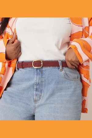 ASOS ASOS DESIGN CURVE faux suede waist and hip jeans belt in burgundy