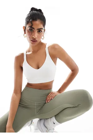 Nike Indy Dri-FIT medium support sports bra in