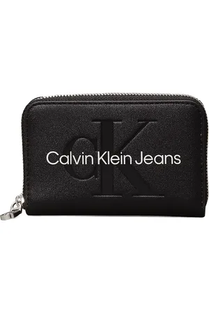 Calvin Klein Rfid zip around wallet in