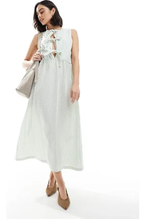 Daisy Street Boxy fit chuck on midi dress in sage stripe