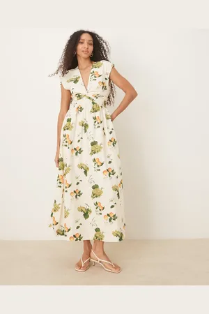Abercrombie & Fitch Sleeveless v neck maxi dress in fruit print