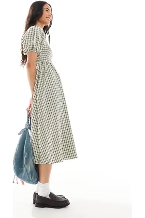 Daisy Street Shirred top puff sleeve midi dress in check