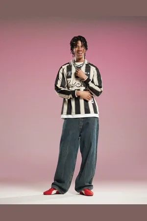 Cotton On Cotton On long sleeve soccer jersey with East Soho graphic in black and white