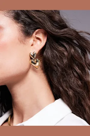 Kaiia Exclusive double heart earrings in