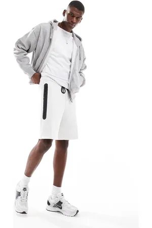 Nike Club tech fleece shorts in