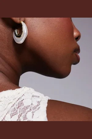 Kaiia Pearl detail hoop earrings in