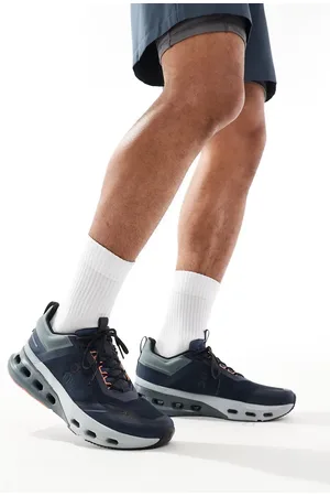 On Running ON Cloudnova X training trainers in