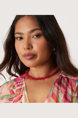 ASOS ASOS DESIGN Curve faux stone chipping necklace in with t-bar detail