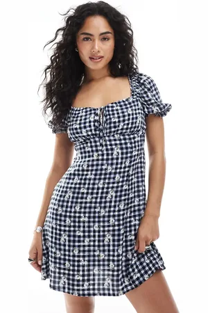 New Look Milkmaid mini dress in gingham