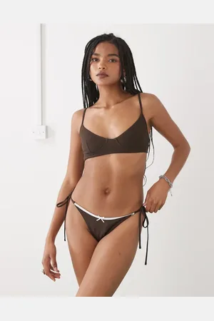 Weekday Ribbed scoop bra in dark