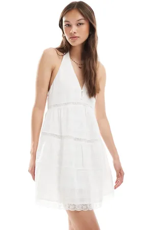 Pull&Bear Lace trim detail tiered mini dress in