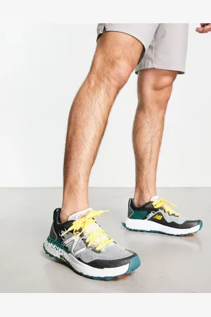 New Balance Hierro trail running trainers in and green