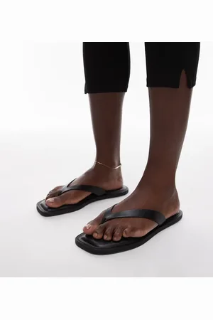 ARKET Leather chunky thong sandals in