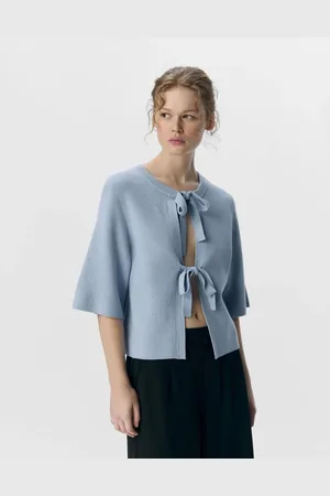 Object Knitted cardigan in kentucky