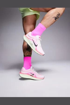 Nike Air Winflo 11 trainers in pink and lime