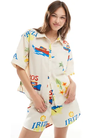 Pieces® Boxy fit shirt co-ord in summer holiday print