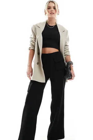 Extro & Vert Petite Cargo pocket detail trouser in