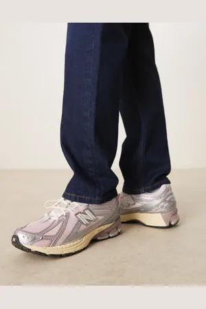 New Balance 1906 unisex sneakers in and multi detail