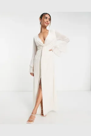 HOPE & IVY Bridal tiered sleeve embroidered maxi dress in ivory