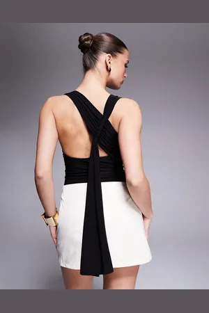 Kaiia Slinky racerneck gathered back drape detail body in