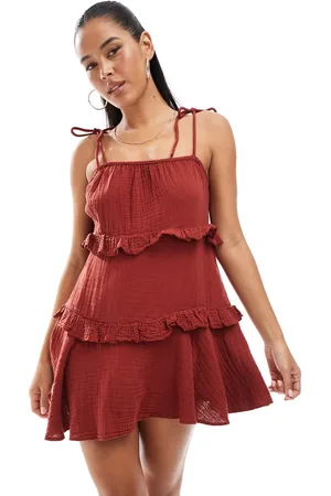 New Look Tiered mini sundress in burgundy