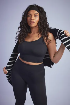 Boohoo Womens Basics Plus Seamless Rib Longline Sports Bra - - 24