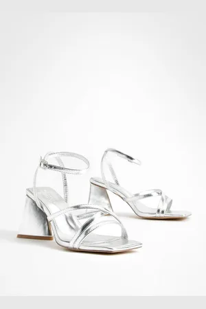 Boohoo Womens Wide Fit Flared Heel Crossover Sandals - - 5
