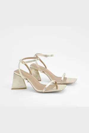 Boohoo Womens Wide Fit Metallic Flared Heel Barely There Sandals - - 4