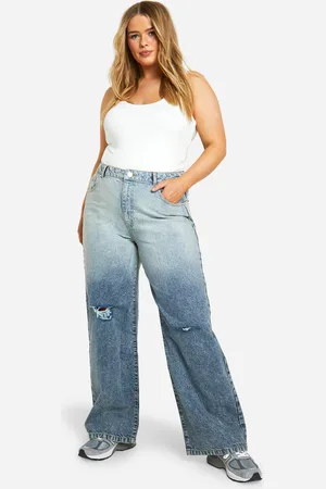 Boohoo Womens Plus Basics Ripped Knee Boyfriend Jeans - - 28