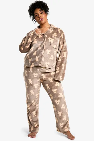 Boohoo Womens Plus Bear Fleece Button Front Pyjama Set - - 22